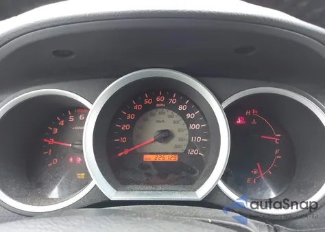 2005 Toyota Tacoma z USA, uszkodzony, nr VIN 5TETX22N45Z105063